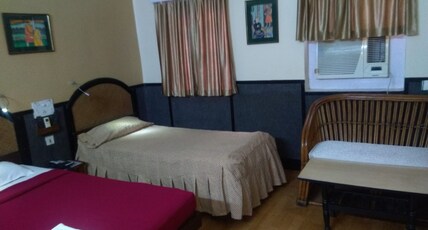 Boulevard Hotel Room Type - A/c deluxe room