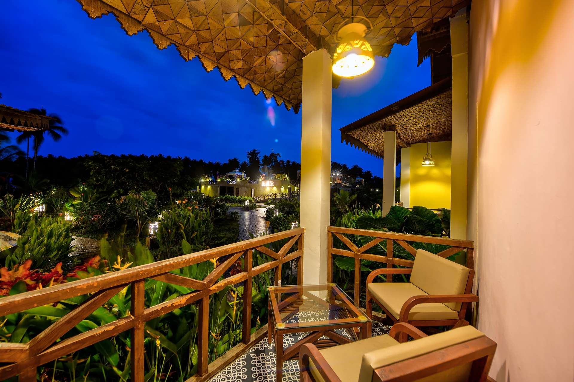 SILVER SAND VILLAGE RESORT - Tap to explore photos