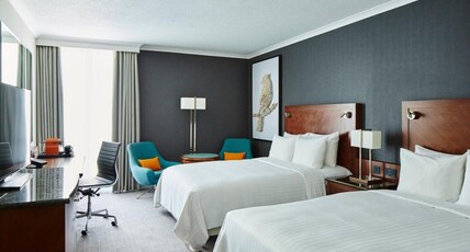 London Heathrow Marriott Hotel Room Type - Deluxe Room, Guest room, 2 Double