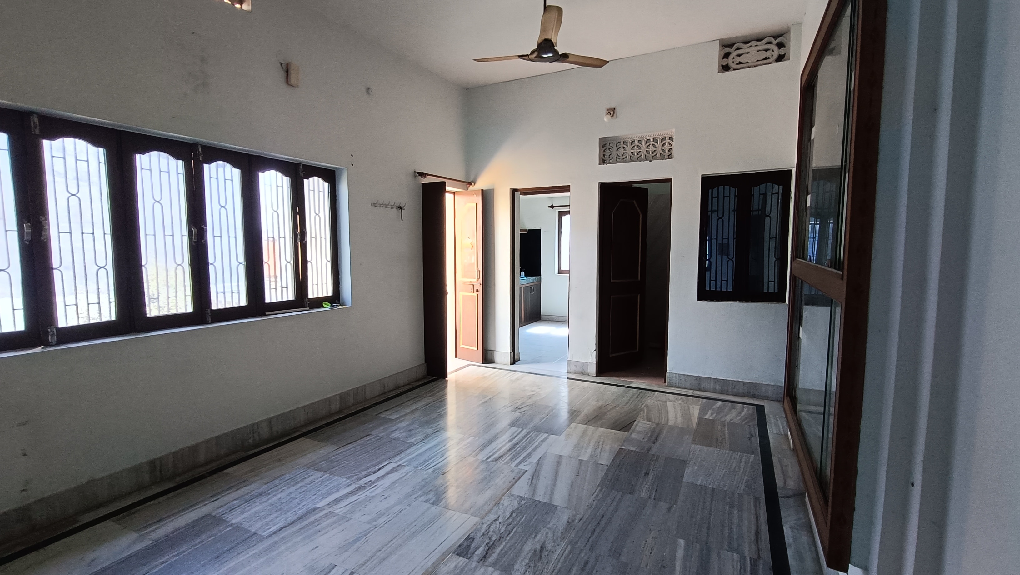 Gulazar Bhawan - Tap to explore photos