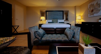 Best Western Plus Accra Beach Hotel Room Type - Suite-1 King Bed, Non-Smoking, Wi-Fi, Air-Conditioned, Mini Bar, Bathtub, Continental Breakfast Best Western Plus Accra Beach Hotel Room Type - Suite-1 King Bed, Non-Smoking, Wi-Fi, Air-Conditioned, Mini Bar, Bathtub, Continental Breakfast