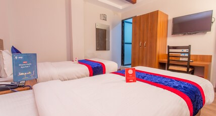 OYO 136 Hotel Om Plaza Room Type - Classic