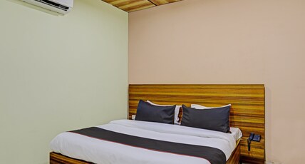 Hotel O by OYO Yatika Inn Room Type - Classic