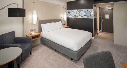 Crowne Plaza Stratford-upon-Avon Room Type - 1 Super King Standard Accessible View