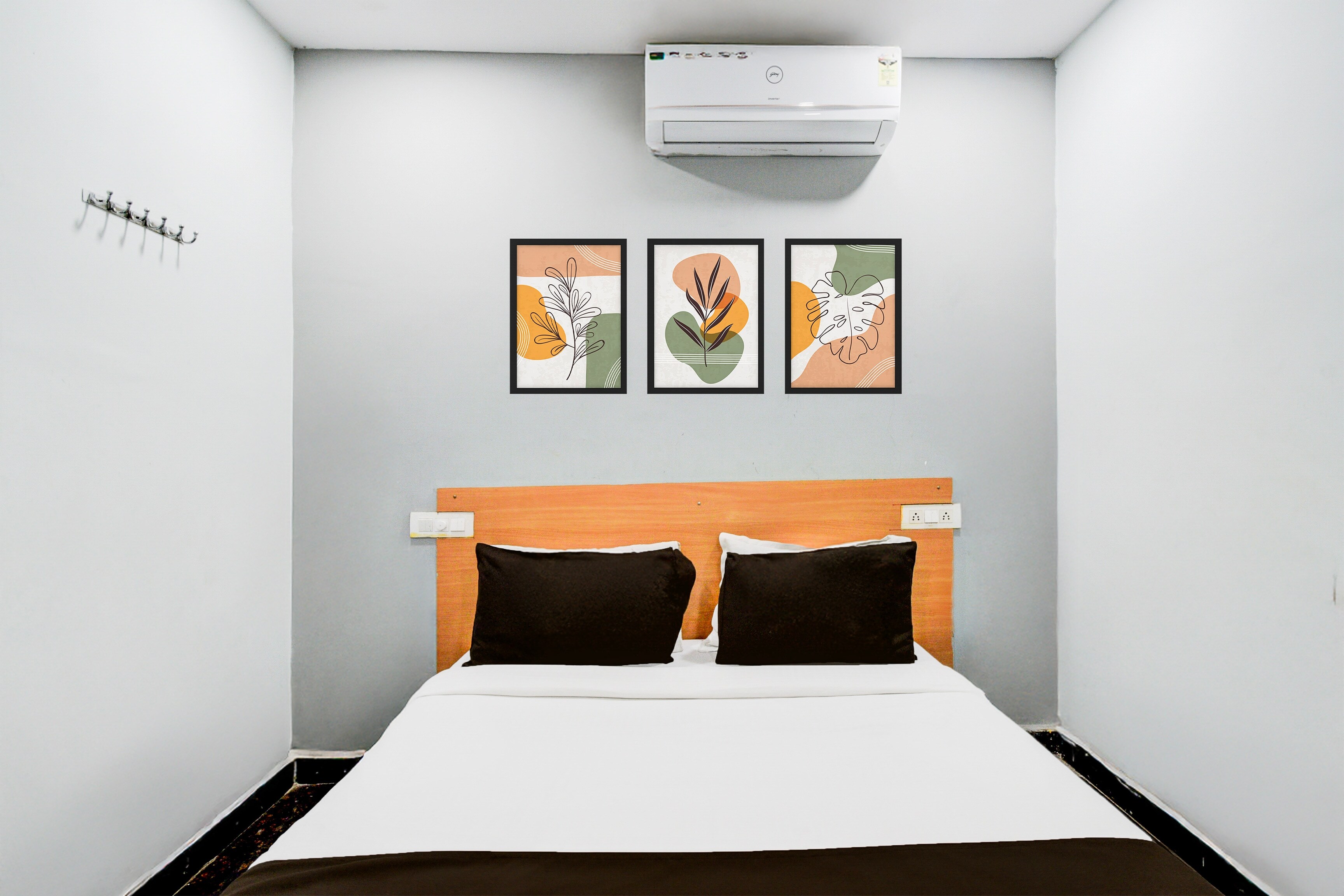 Super Hotel O Malkajgiri - Tap to explore photos
