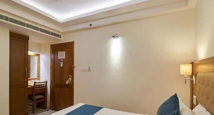 Hotel Vishnu Inn Room Type - Deluxe Room