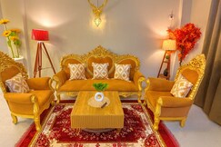 Pvt  Room in 2BHK Near Amrita   Yatharth Hospital