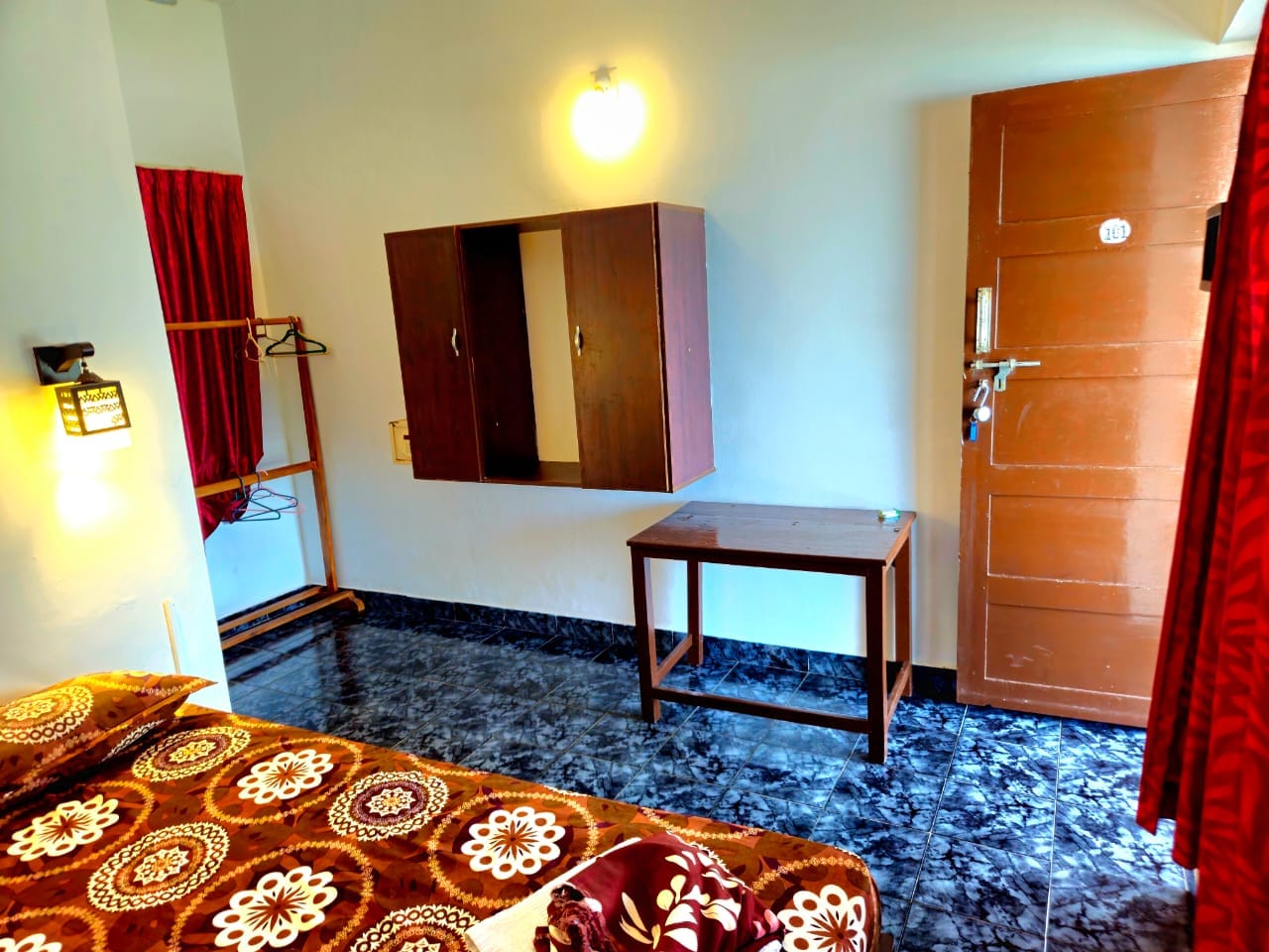 Orion Beach Resort | Rooms & Restaurant - Tap to explore photos