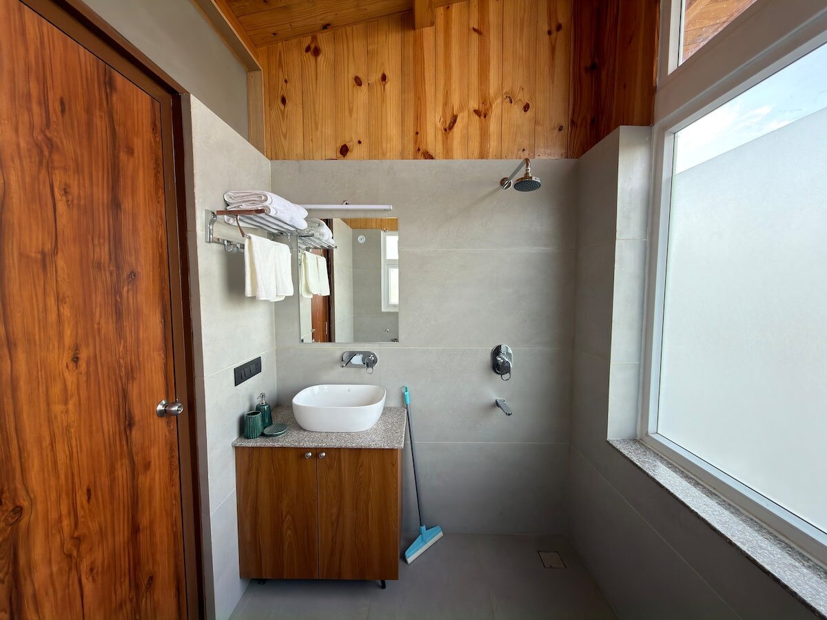 Back Garden | Bay Window | Chestnut Suite - Northdeck Padampuri - Tap to explore photos