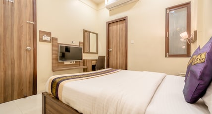 Hotel Sunday inn Room Type - Deluxe Room (Ac) With Free Wi-Fi