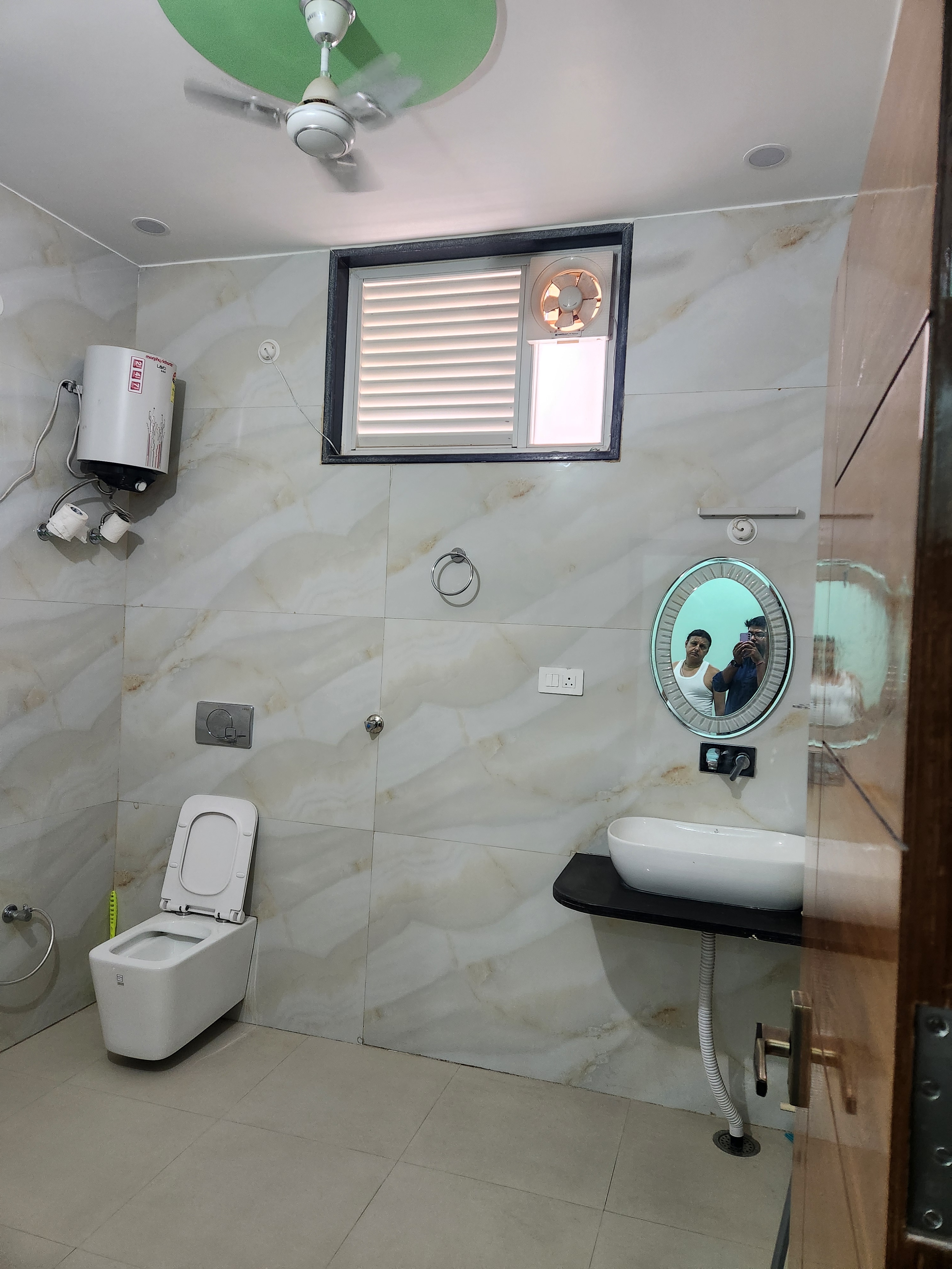 Spiritual Stay - Tap to explore photos