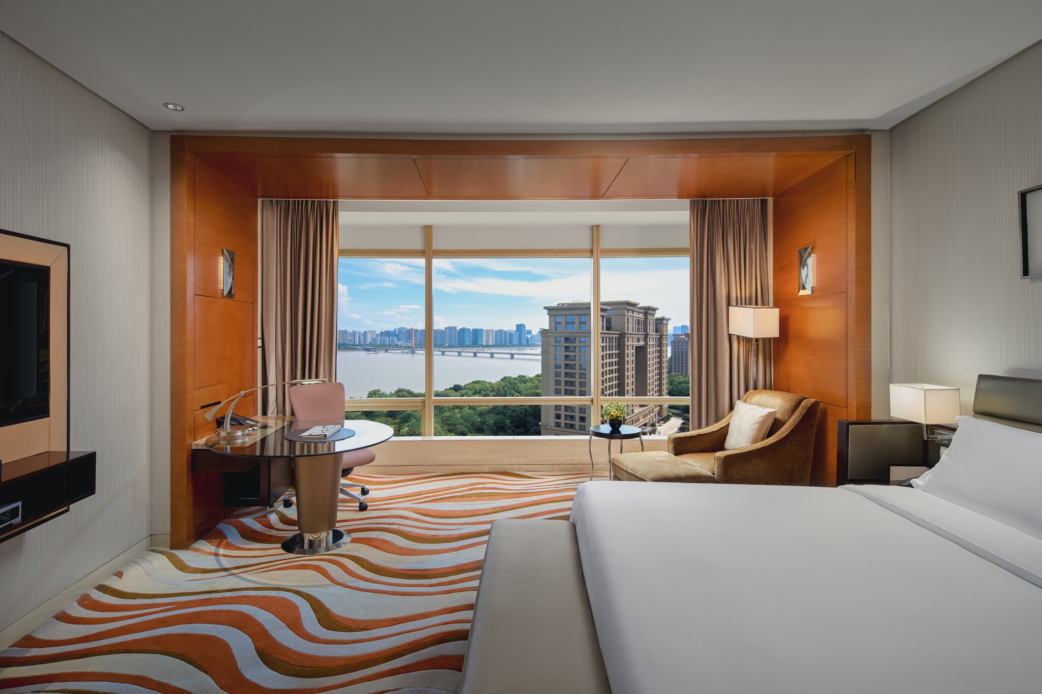 InterContinental Hangzhou - Tap to explore photos