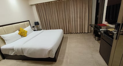 RADIANCE PARK Room Type - Standard Premium RADIANCE PARK Room Type - Standard Premium