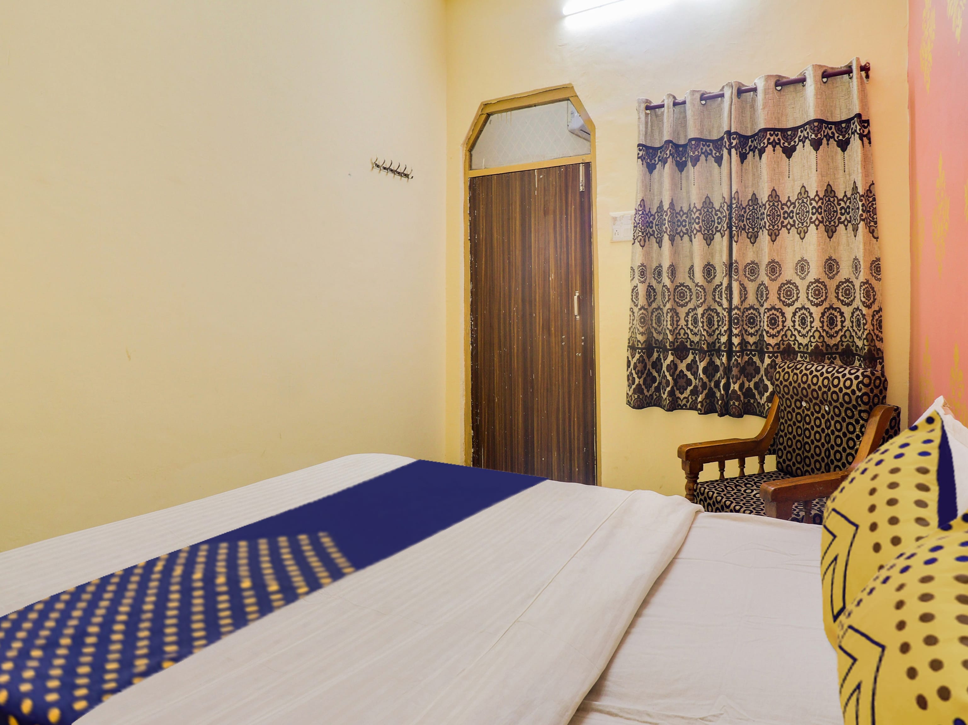 Hotel O Virat Guest house - Tap to explore photos