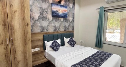 Hotel Narayan Villas Room Type - Deluxe AC Room