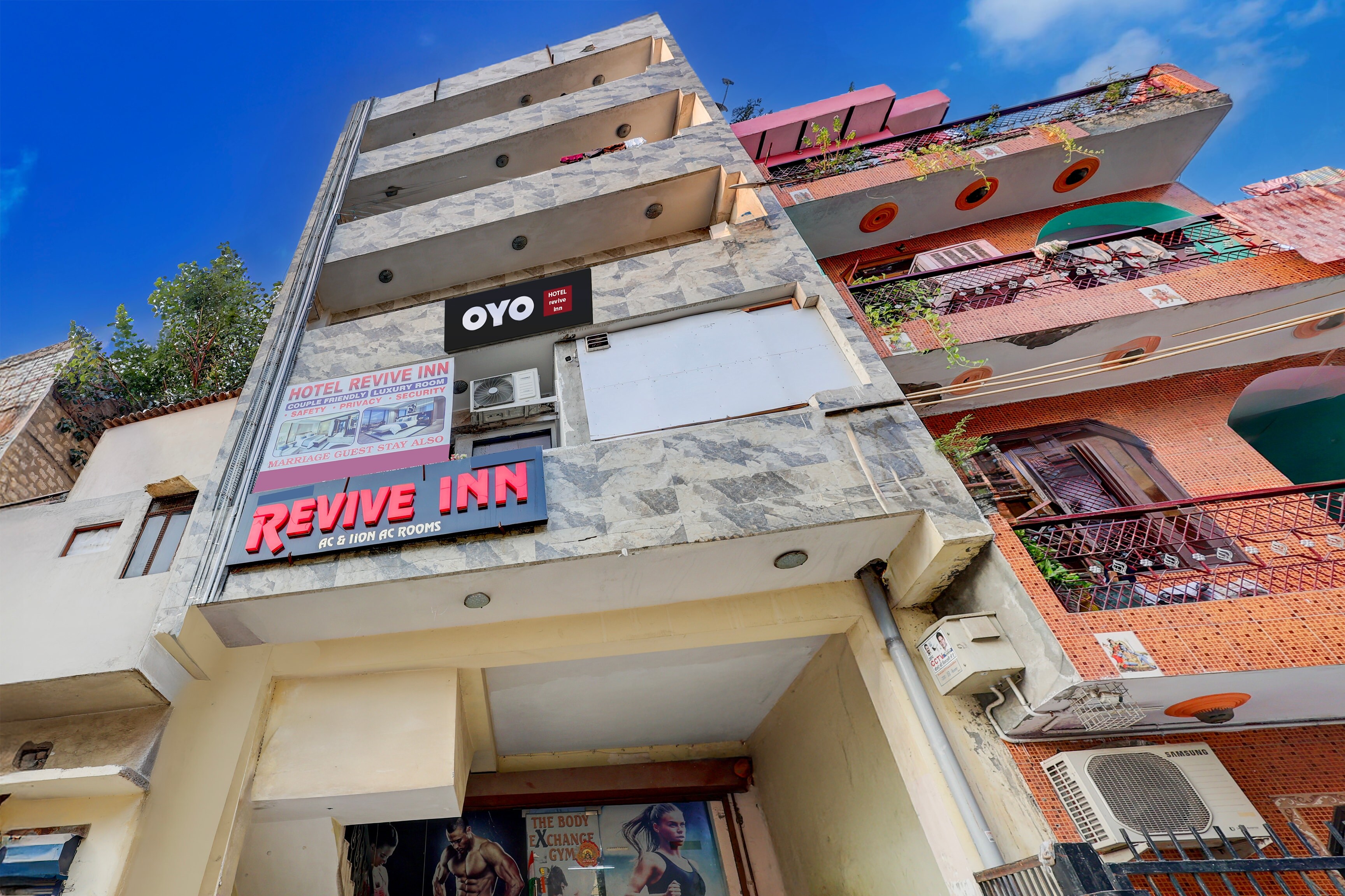 Super Premium Villa - Tap to explore photos