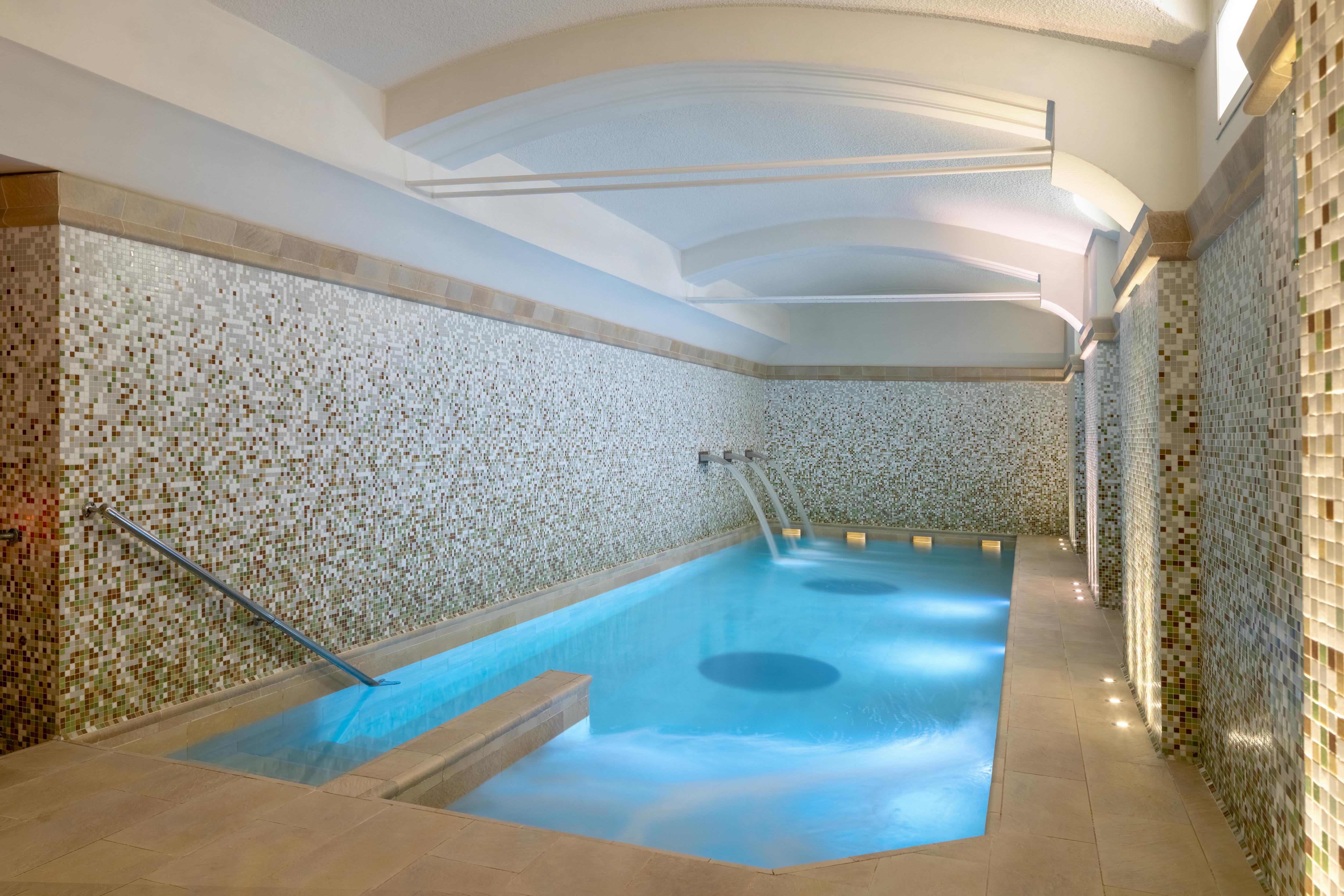 UNA Hotels Galles Milano - Tap to explore photos
