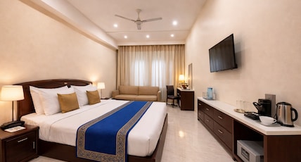 Hotel Kasa Stays Near Pacific Mall NSP Pitampura Room Type - Business/Corporate Elite Room (Complementary Delhi Hat Sightseen) Hotel Kasa Stays Near Pacific Mall NSP Pitampura Room Type - Business/Corporate Elite Room (Complementary Delhi Hat Sightseen)