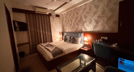 Hotel Buddha International Room Type - Premium Room