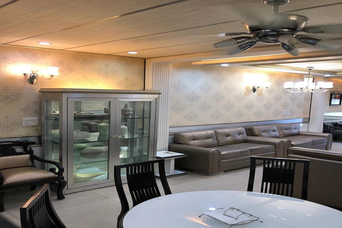 Allure Studio - Tap to explore photos