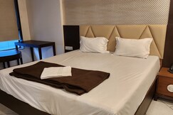 Royal palace lodging and boarding