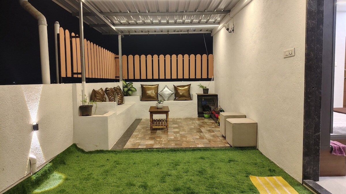 Katke s Homestay Rooftop Terrace Studio - Tap to explore photos