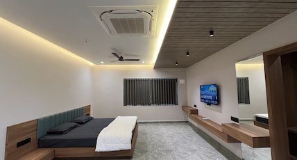 Shree Cottages Room Type - King Bed Room with Garden View Shree Cottages Room Type - King Bed Room with Garden View