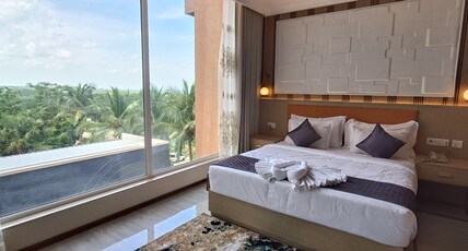 Montecarlo Hotels Room Type - Super Deluxe Sea View Room