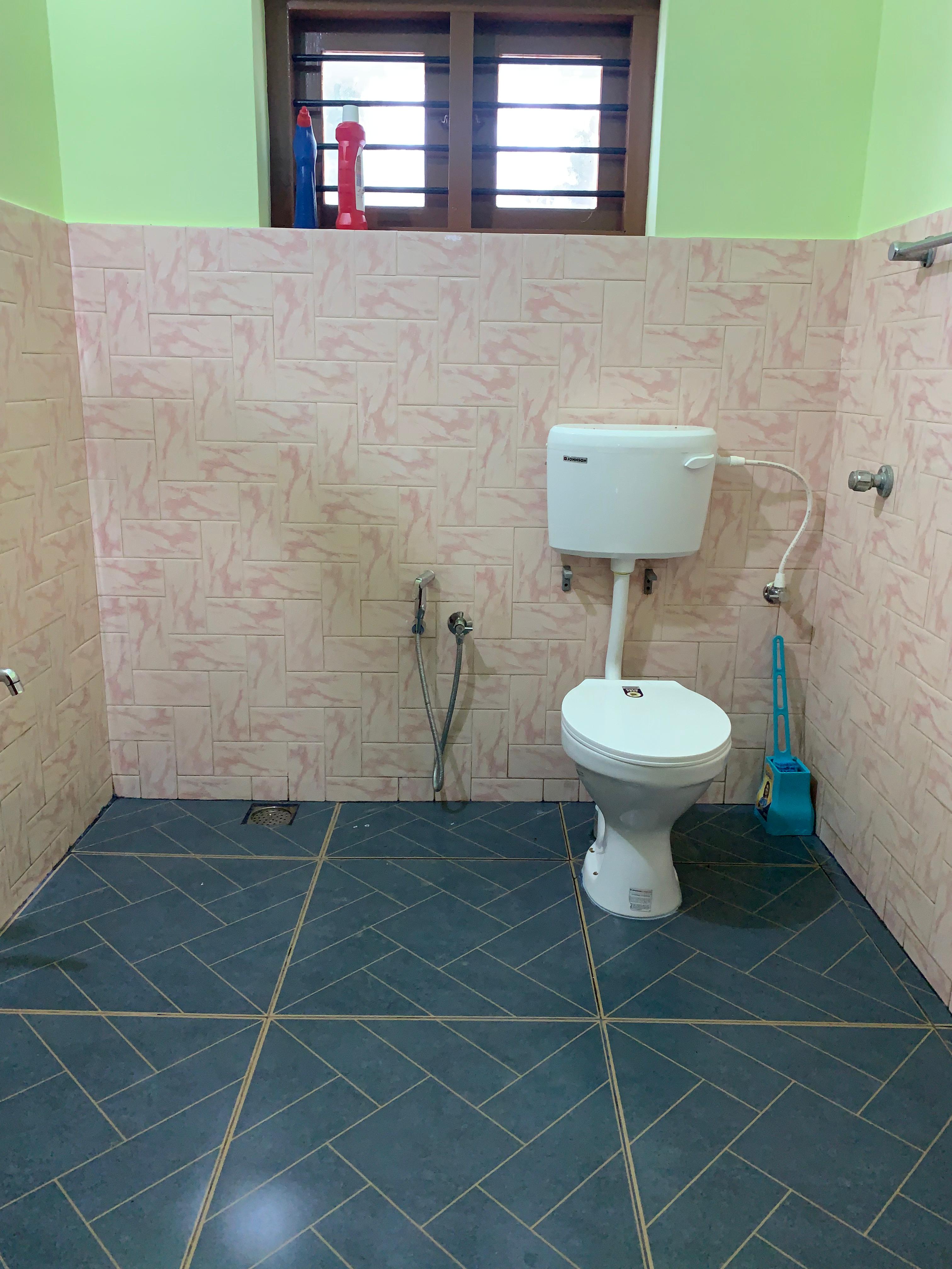Navendu Home Stay - Tap to explore photos