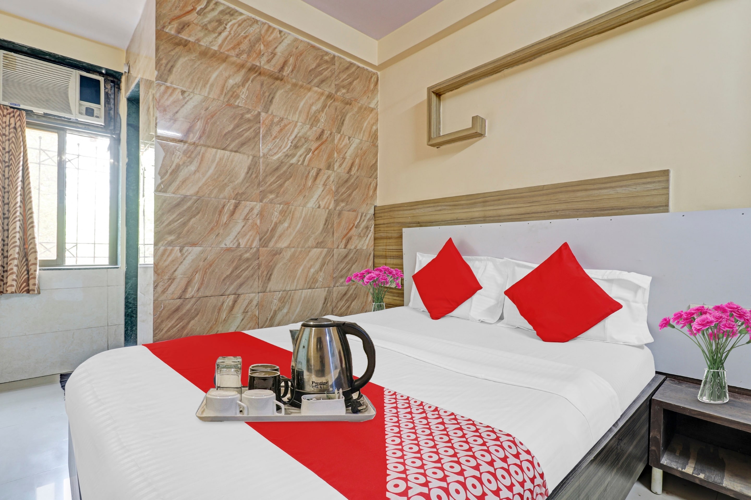 Hotel O Saidan Lodging & Boarding - Tap to explore photos