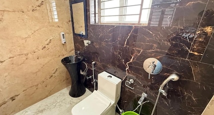 Casa Vacay Room Type - Platinum suite 10
