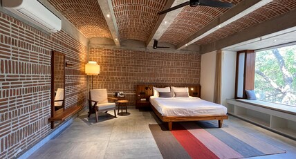 OSTEL Auroville Room Type - Deluxe Private room (courtyard)