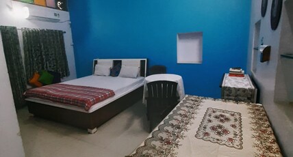 Blue Stay Jodhpur Room Type - SPECIOUS SUPER DELUXE DOUBLE BEDROOM