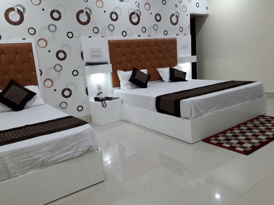 Hotel Paris Ambala - Tap to explore photos