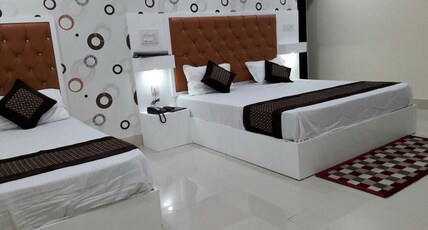 Hotel Paris Ambala Room Type - Deluxe AC Room