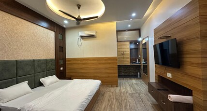 The Grand Hotel Room Type - Super Deluxe Room