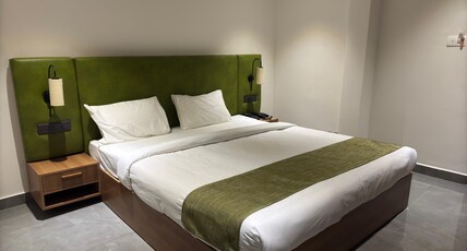 Hotel Karthiyayini Room Type - Deluxe Room AC
