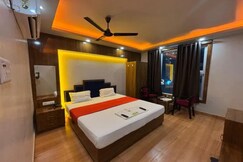 FabHotel Prime Airport Palace