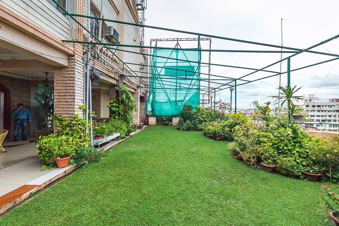 Hotel Samrat International - Tap to explore photos