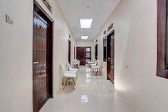 Hotel O Griya Putih