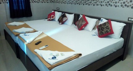 Hotel SR Residency Room Type - AC Four bed room