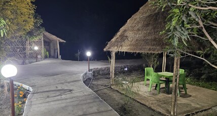 The Ashok Vatika Farms and Stay Room Type - Suit Room Neem Delight