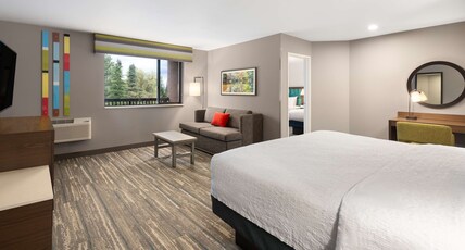 Hampton Inn by Hilton Spokane Room Type - 1K -QN FAMILY SUITE NS