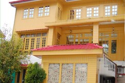 Baabul Homestay (Deluxe Room)