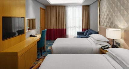 Sheraton Makkah Jabal Al Kaaba Hotel Room Type - Double Room Sheraton Makkah Jabal Al Kaaba Hotel Room Type - Double Room