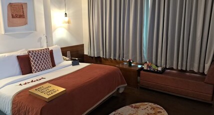 The Park New Delhi Room Type - Luxury King Room