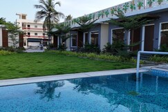 Umino Beach Resort Muthukadu