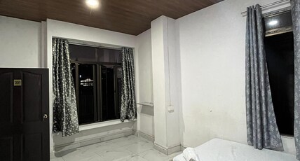 AIZAWL VIEW HOTEL Room Type - Deluxe Room with City View