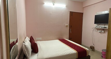 HOTEL SDL BOARDING LODGING AND RESTAURANT Room Type - Bedroom 8