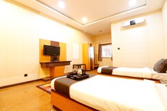 Hotel Rahul Palace by Rudransh Stay